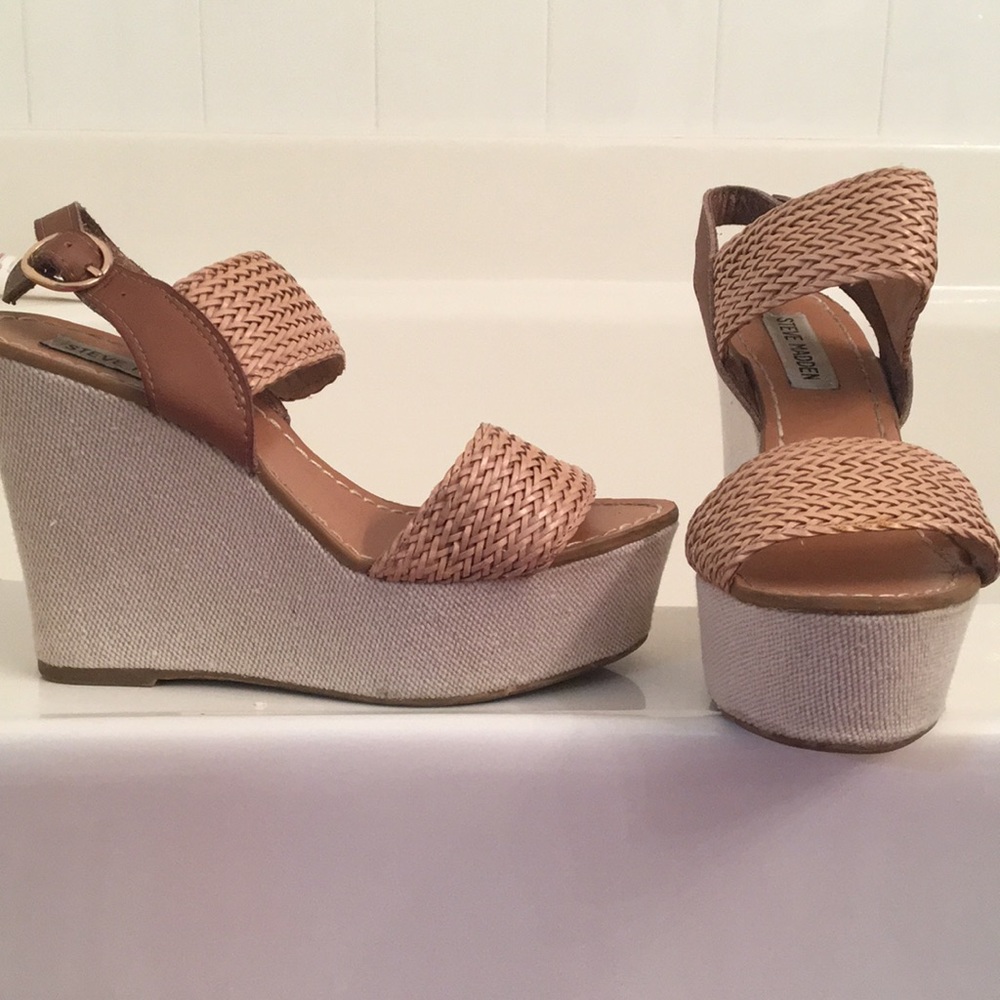 Steve Madden Platform Wedge